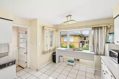[Address not provided], Lincolnwood, IL 60712 - Photo 6