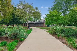 6251 N Northwest Hwy, Chicago, IL 60631 - Photo 16