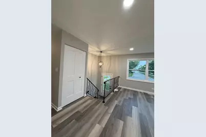 36581 N Grandwood Drive, Gurnee, IL 60031 - Photo 2