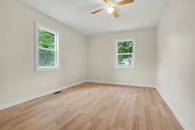 823 E Prairie Street, Pontiac, IL 61764 - Photo 18