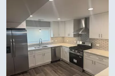 10042 S Princeton Avenue, Chicago, IL 60628 - Photo 14