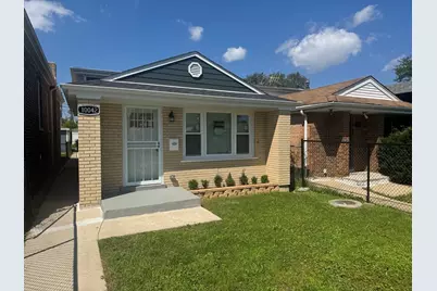 10042 S Princeton Avenue, Chicago, IL 60628 - Photo 2