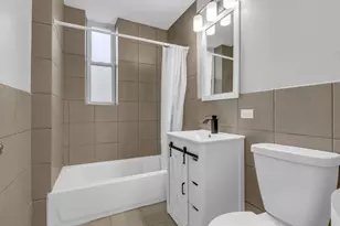 2248 S Kolin Ave, Chicago, IL 60623 - Photo 14