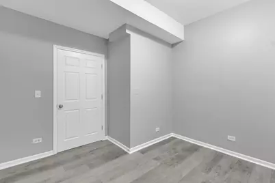 2248 S Kolin Avenue, Chicago, IL 60623 - Photo 8