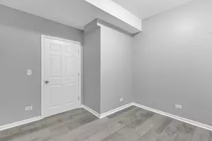 2248 S Kolin Ave, Chicago, IL 60623 - Photo 8
