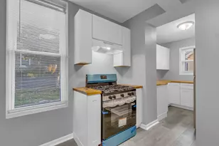 2248 S Kolin Ave, Chicago, IL 60623 - Photo 10