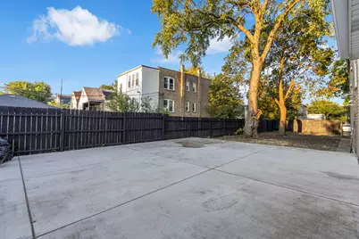 2248 S Kolin Avenue, Chicago, IL 60623 - Photo 44