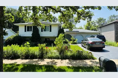 3220 Saratoga Avenue, Downers Grove, IL 60515 - Photo 2