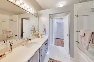 360 W Illinois St, Chicago, IL 60654 - Photo 20