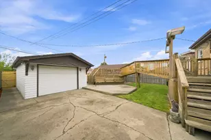 8636 S Tripp Ave, Chicago, IL 60652 - Photo 20