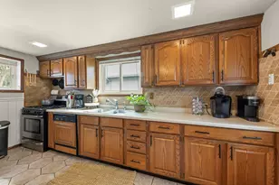 130 S Yale Ave, Villa Park, IL 60181 - Photo 8
