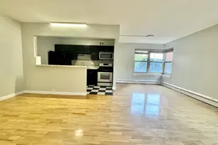 4920 N Marine Dr, Chicago, IL 60640 - Photo 8