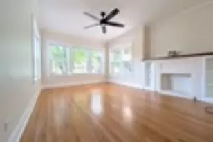 5534 N Campbell Ave, Chicago, IL 60625 - Photo 2