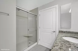 425 Benjamin Dr, Vernon Hills, IL 60061 - Photo 20