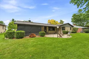 610 Baker Ave, Lasalle, IL 61301 - Photo 28
