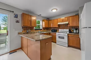 1982 Westridge Ct, Romeoville, IL 60446 - Photo 8