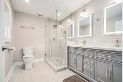 22W689 Elmwood Drive, Glen Ellyn, IL 60137 - Photo 18