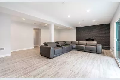 1810 71st Street, Darien, IL 60561 - Photo 20