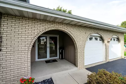 1810 71st Street, Darien, IL 60561 - Photo 2