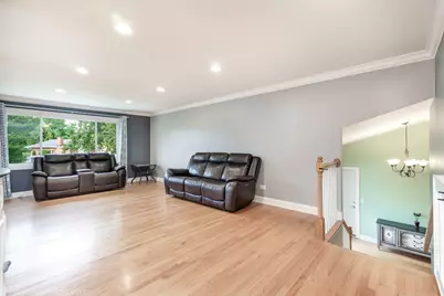 1810 71st Street, Darien, IL 60561 - Photo 6