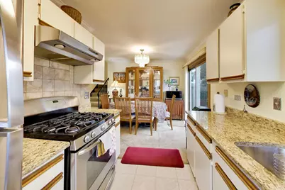 1009 Beverly Court, Lombard, IL 60148 - Photo 12