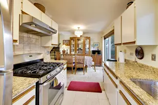 1009 Beverly Ct, Lombard, IL 60148 - Photo 12