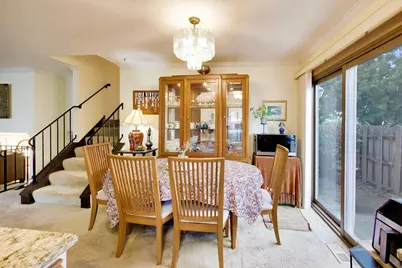 1009 Beverly Court, Lombard, IL 60148 - Photo 8