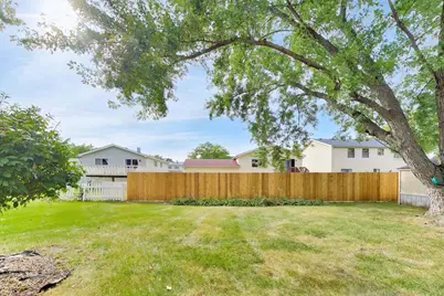 1009 Beverly Court, Lombard, IL 60148 - Photo 32