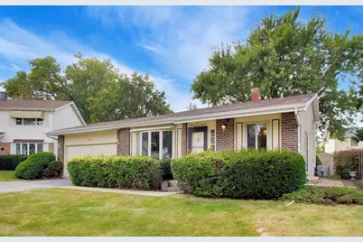 1009 Beverly Court, Lombard, IL 60148 - Photo 2