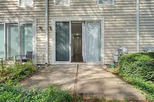 1187 Regency Dr, Schaumburg, IL 60193 - Photo 14