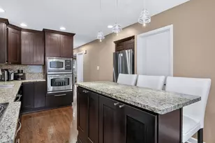 5533 S Sayre Ave, Chicago, IL 60638 - Photo 6