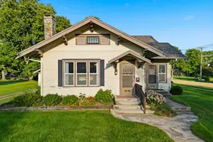 402 N Division Ave, Polo, IL 61064 - Photo 2