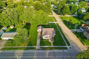 402 N Division Ave, Polo, IL 61064 - Photo 6