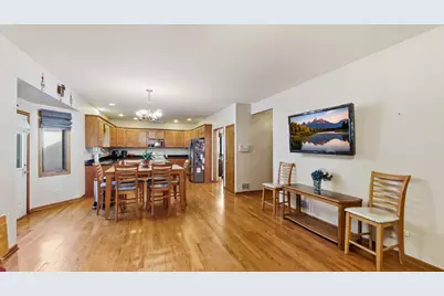 1140 Crystal Avenue, Downers Grove, IL 60516 - Photo 8