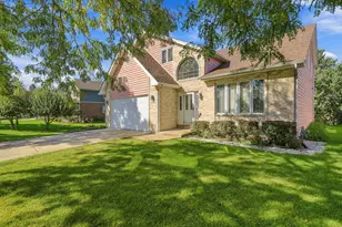 1140 Crystal Ave, Downers Grove, IL 60516 - Photo 24