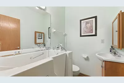1140 Crystal Avenue, Downers Grove, IL 60516 - Photo 10