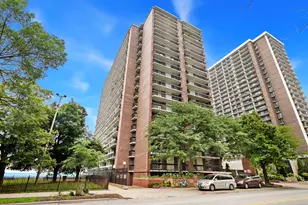 5901 N Sheridan Rd, Chicago, IL 60660 - Photo 1