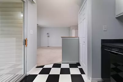 59 Gant Circle #G, Streamwood, IL 60107 - Photo 6