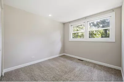 2038 Farnham Court, Schaumburg, IL 60194 - Photo 8