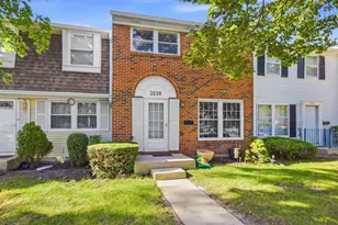 2038 Farnham Ct, Schaumburg, IL 60194 - Photo 1