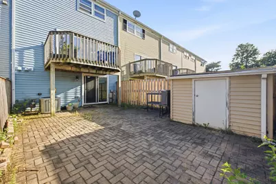 2038 Farnham Court, Schaumburg, IL 60194 - Photo 14
