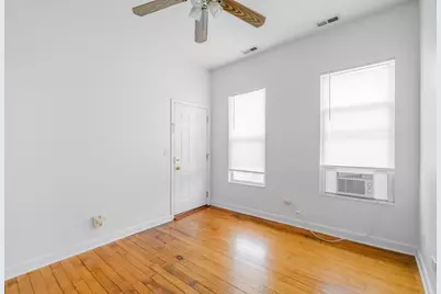 1470 W Huron Street #3F, Chicago, IL 60642 - Photo 10