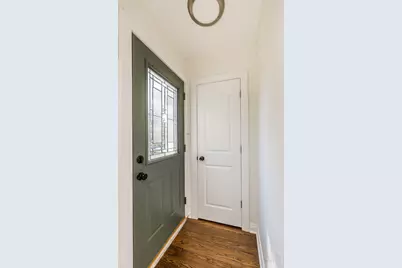 5548 S Kilbourn Avenue, Chicago, IL 60629 - Photo 2