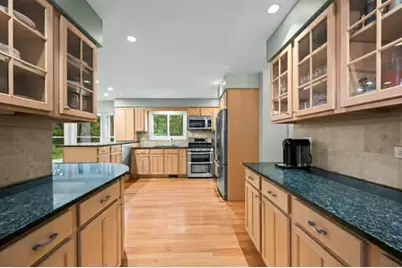 2690 Crestwood Lane, Riverwoods, IL 60015 - Photo 10