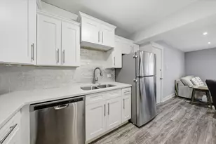4929 W 109th St, Oak Lawn, IL 60453 - Photo 8