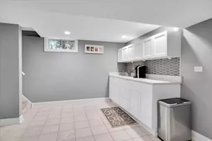 1402 S Robert Dr, Mount Prospect, IL 60056 - Photo 24