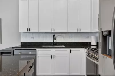 950 W Monroe Street #612, Chicago, IL 60607 - Photo 4