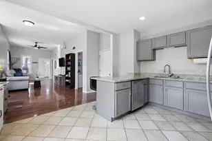 754 N Hickory St, Joliet, IL 60435 - Photo 10