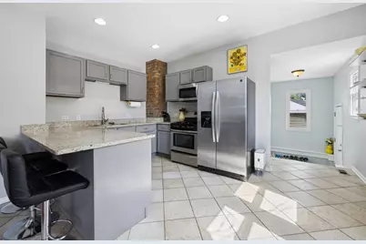 754 N Hickory Street, Joliet, IL 60435 - Photo 8
