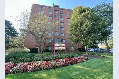 1 Bloomingdale Place #404, Bloomingdale, IL 60108 - Photo 2